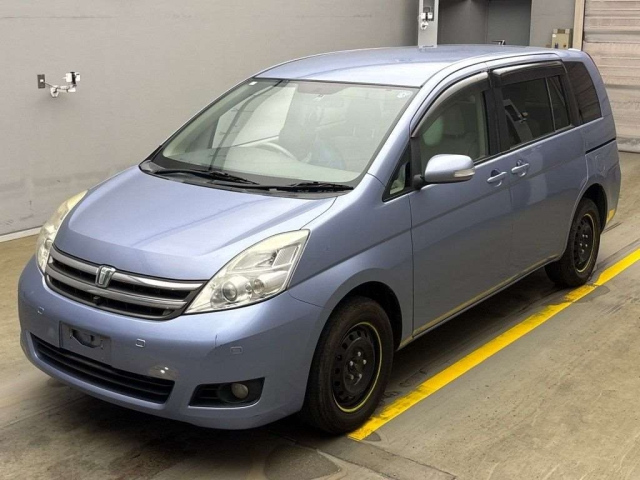 TOYOTA ISIS 2009