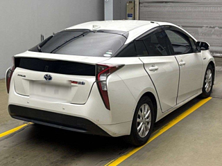 TOYOTA PRIUS 2017