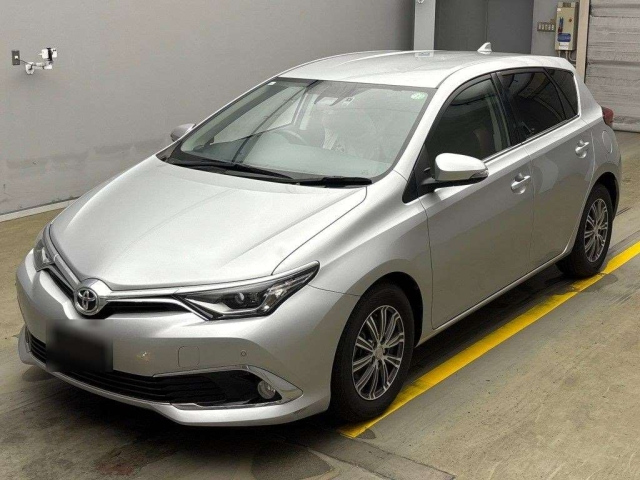 TOYOTA AURIS 2017