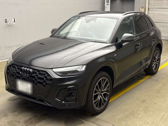 AUDI Q5 2024