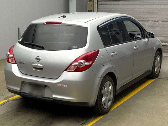 NISSAN TIIDA 2009