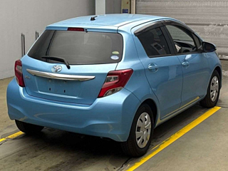 TOYOTA VITZ 2016