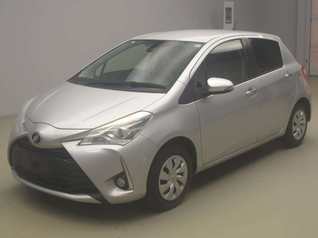 TOYOTA VITZ 2019