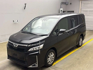 TOYOTA VOXY 2018