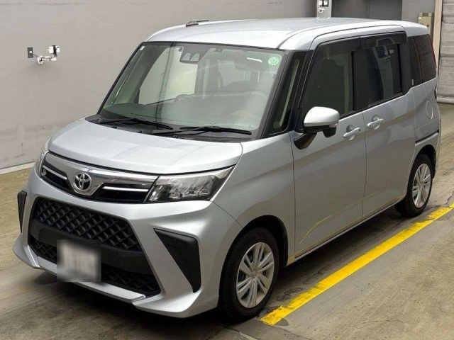 TOYOTA ROOMY 2023