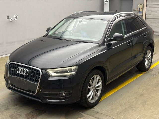 AUDI Q3 2012