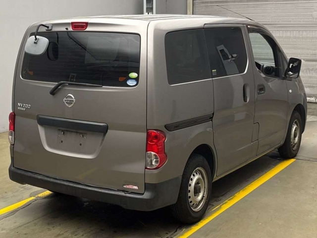 NISSAN NV200 2009