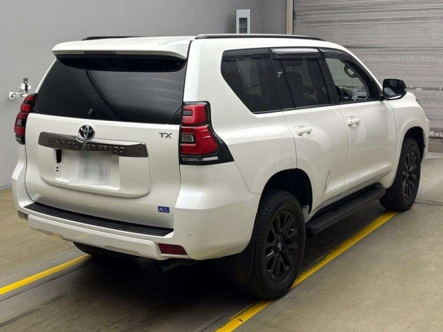 TOYOTA LAND CRUISER PRADO 2021