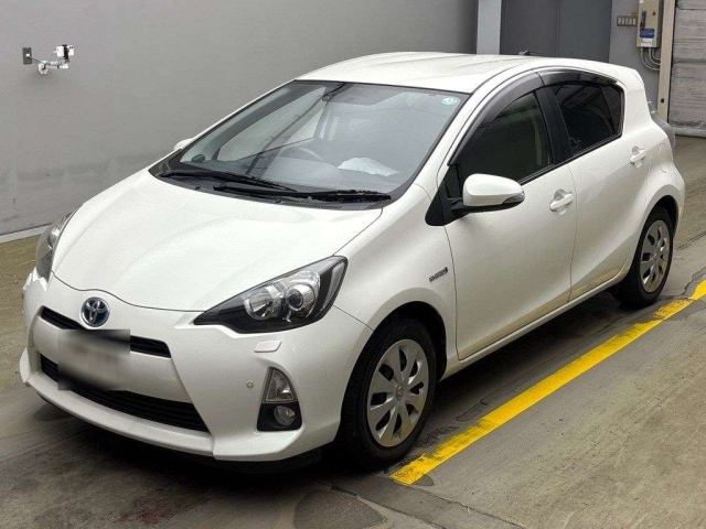 TOYOTA AQUA 2014