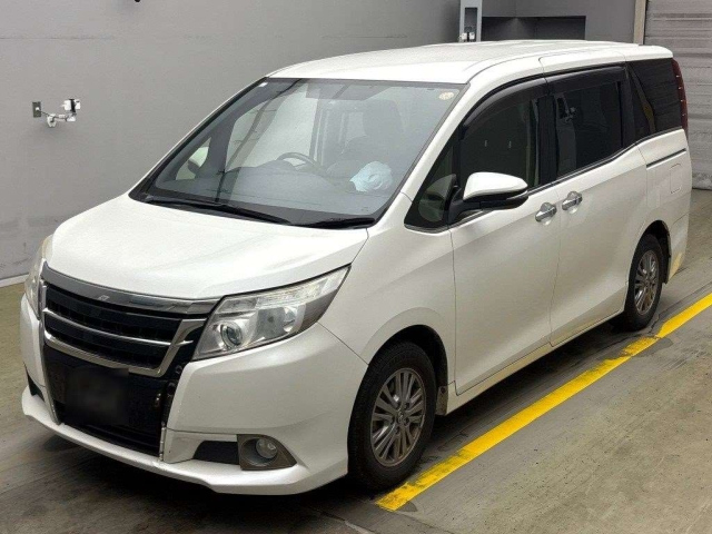 TOYOTA ESQUIRE 2015