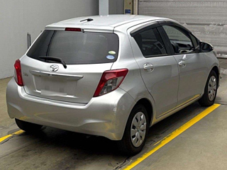 TOYOTA VITZ 2011