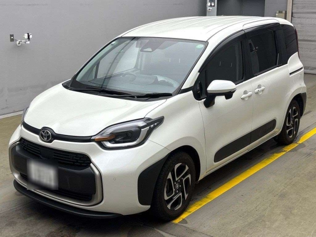TOYOTA SIENTA 2024