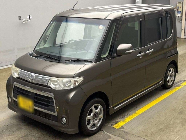 DAIHATSU TANTO 2013
