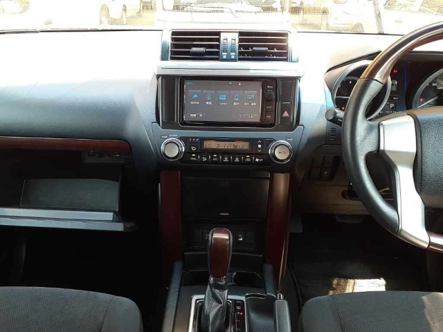 TOYOTA LAND CRUISER PRADO 2016