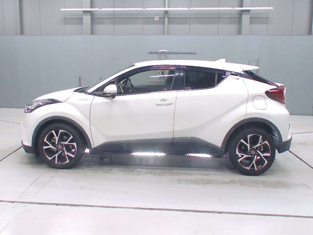 TOYOTA C-HR 2018