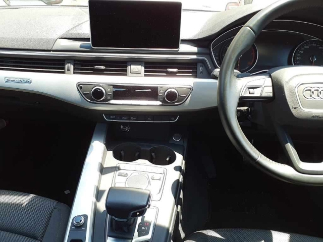 AUDI A4 2016