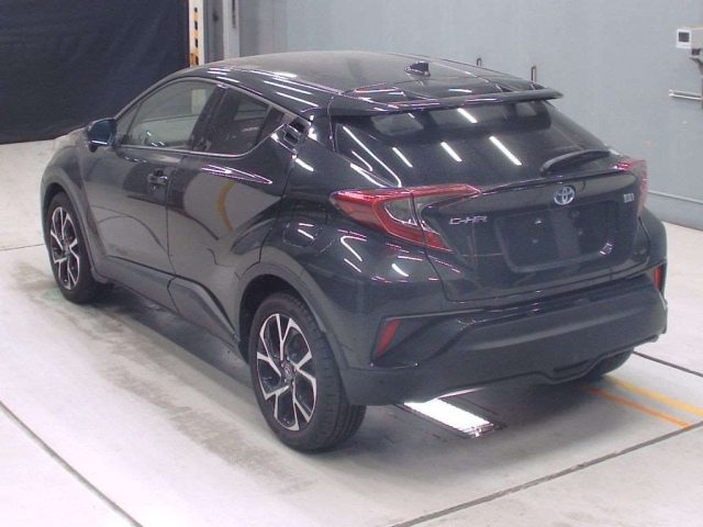 TOYOTA C-HR 2018