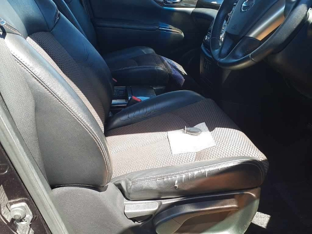 NISSAN ELGRAND 2011