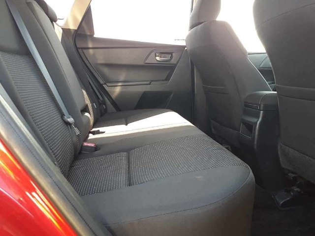 TOYOTA AURIS 2016