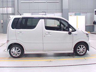 SUZUKI WAGON R 2018