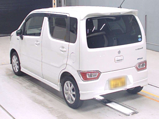 SUZUKI WAGON R 2018