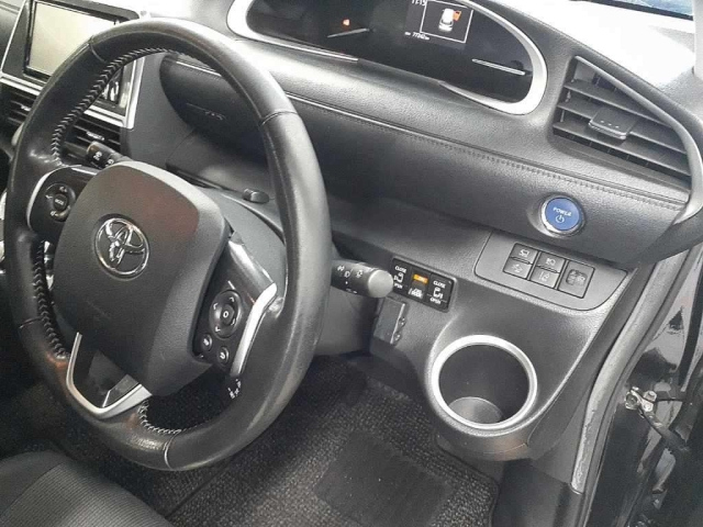 TOYOTA SIENTA 2021