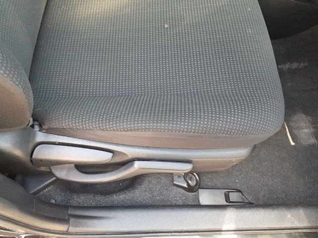 TOYOTA VITZ 2017