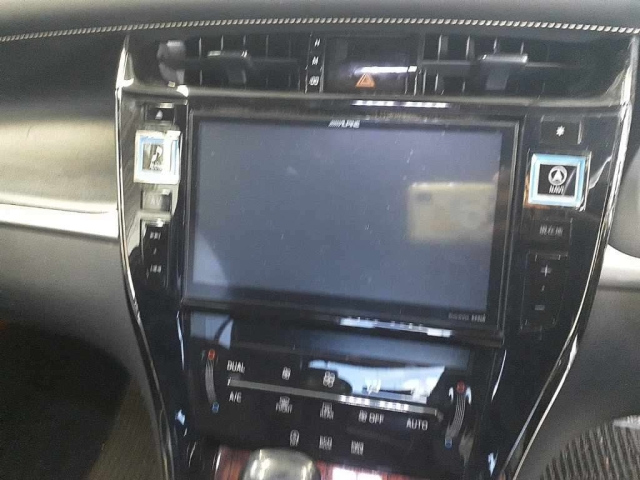TOYOTA HARRIER 2014