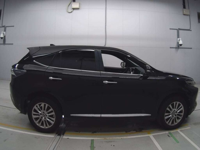 TOYOTA HARRIER 2014