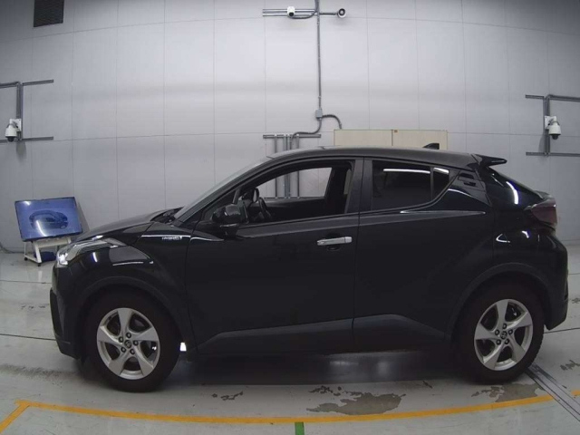 TOYOTA C-HR 2018