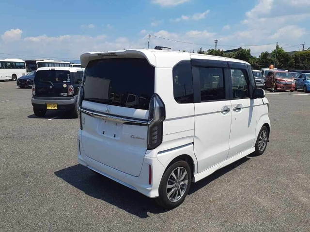HONDA N BOX 2022