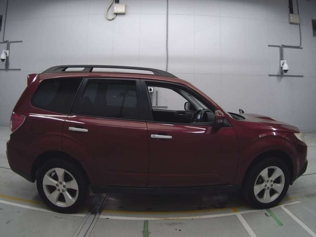 SUBARU FORESTER 2012
