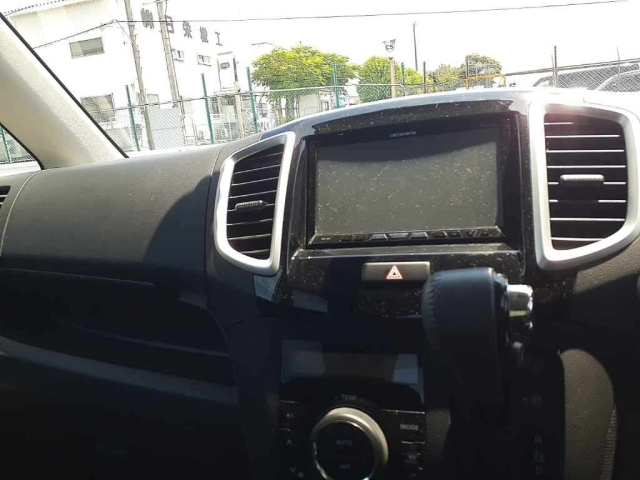 MITSUBISHI DELICA D2 2012