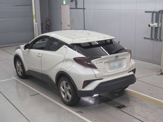 TOYOTA C-HR 2019