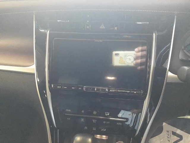 TOYOTA HARRIER 2019
