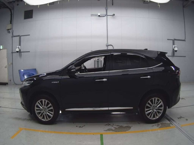 TOYOTA HARRIER 2019