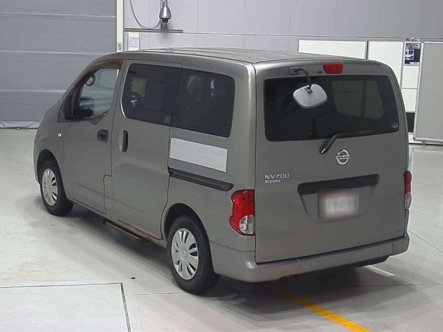NISSAN NV200 2011