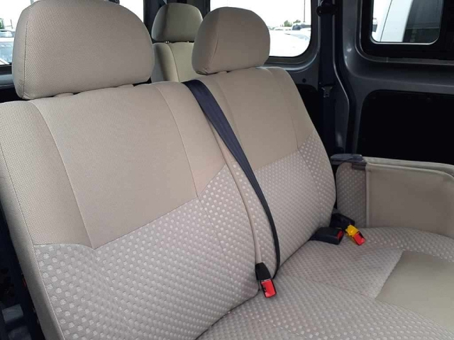NISSAN NV200 2011