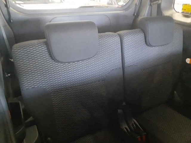 DAIHATSU WAKE 2015