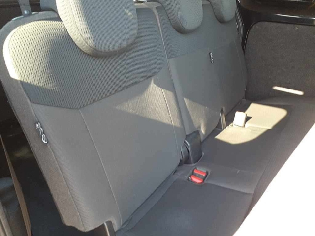 NISSAN NV200 2018