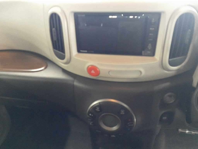 NISSAN CUBE 2011