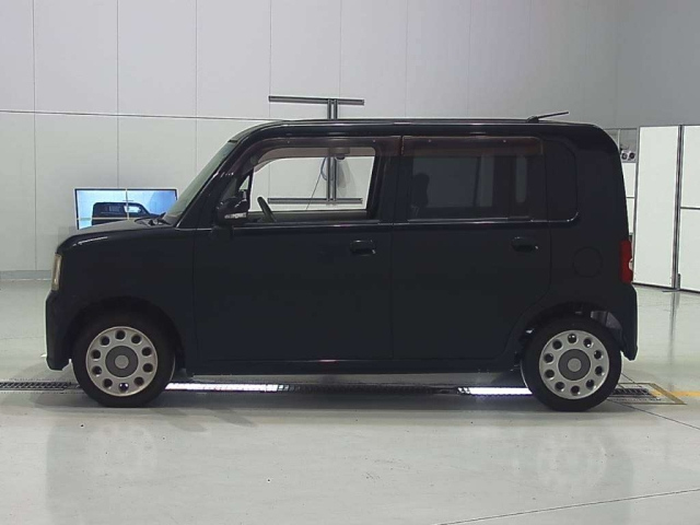 DAIHATSU MOVE CONTE 2010