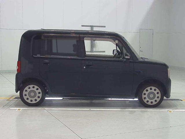 DAIHATSU MOVE CONTE 2010