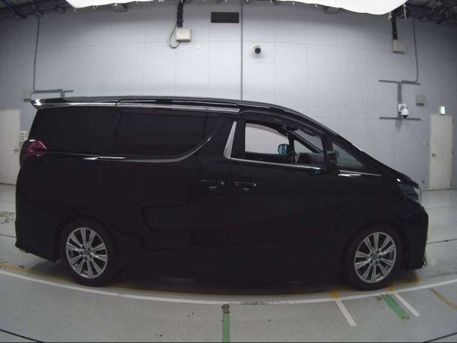 TOYOTA ALPHARD 2016