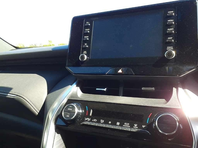 TOYOTA HARRIER 2022