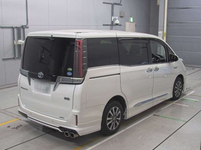 TOYOTA ESQUIRE 2019
