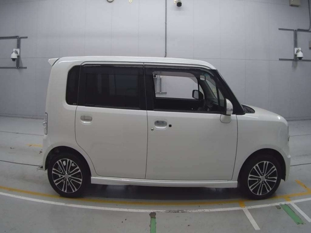 DAIHATSU MOVE CONTE 2014