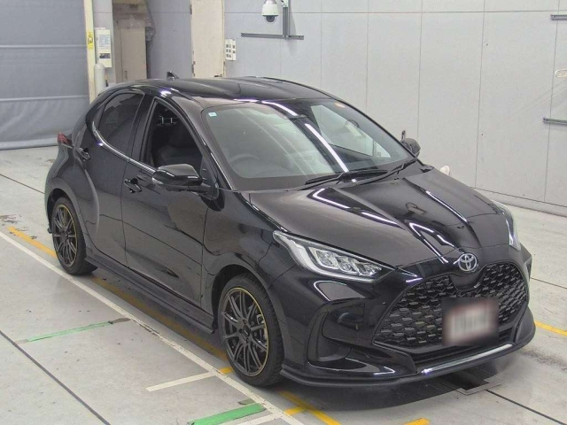 TOYOTA YARIS 2024