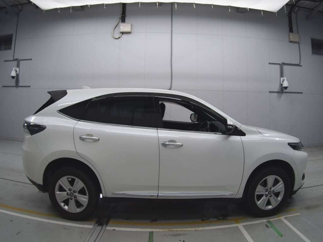 TOYOTA HARRIER 2015