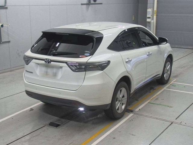 TOYOTA HARRIER 2015